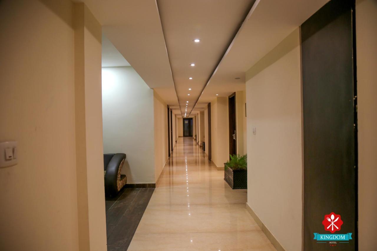 Kingdom Hotel Moga Exteriér fotografie